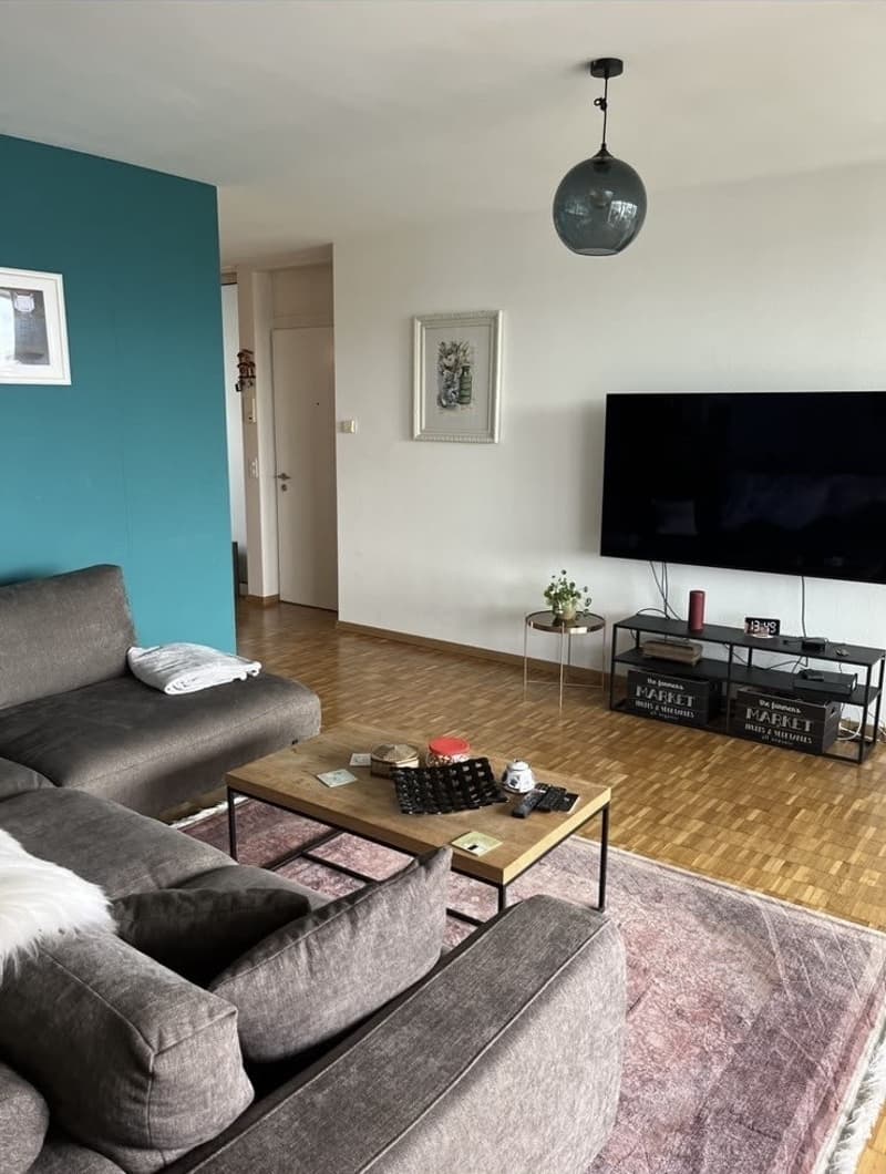 WG Zimmer in 4.5 Zimmer zu vergeben (1)