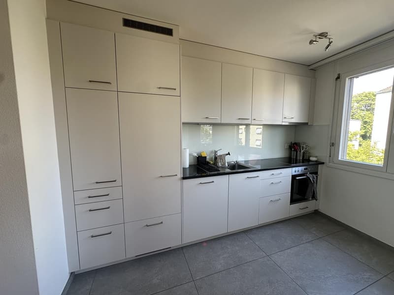Helle 4-Zimmerwohnung mit Balkon im 4. Stock (5)