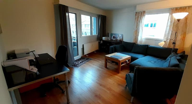 Moderne 2-Zimmerwohnung mit Balkon in Basel (1)