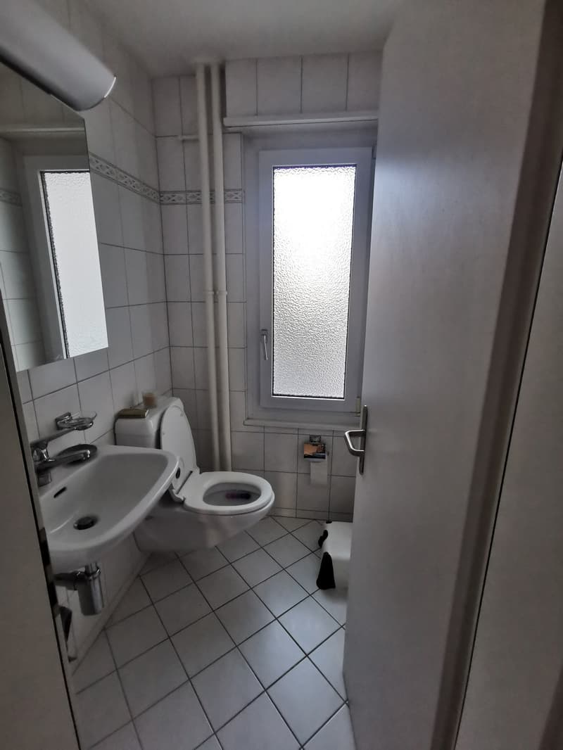 WG Zimmer 10 m² in 2-er WG in ruhiger Lage am Stadtrand von Rapperswi (2)