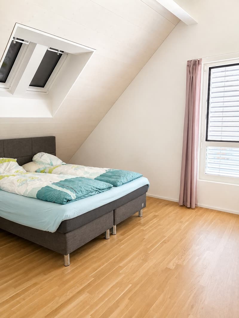 schöne helle 4.5 Maisonette Dachwohnung (9)