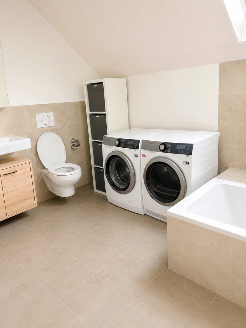 schöne helle 4.5 Maisonette Dachwohnung (8)