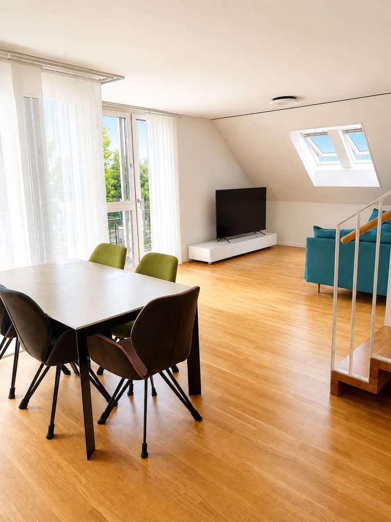 schöne helle 4.5 Maisonette Dachwohnung (1)