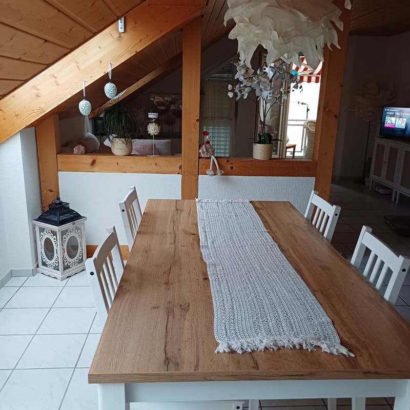 Helle 2 1/2-Zi.-Dachwohnung mit 3 Reduits & 2 Kellerabteilen-Top Lage! (13)