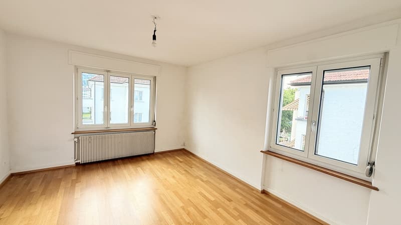 Helles Zimmer in renovierter 3er-WG in Zürich (1)