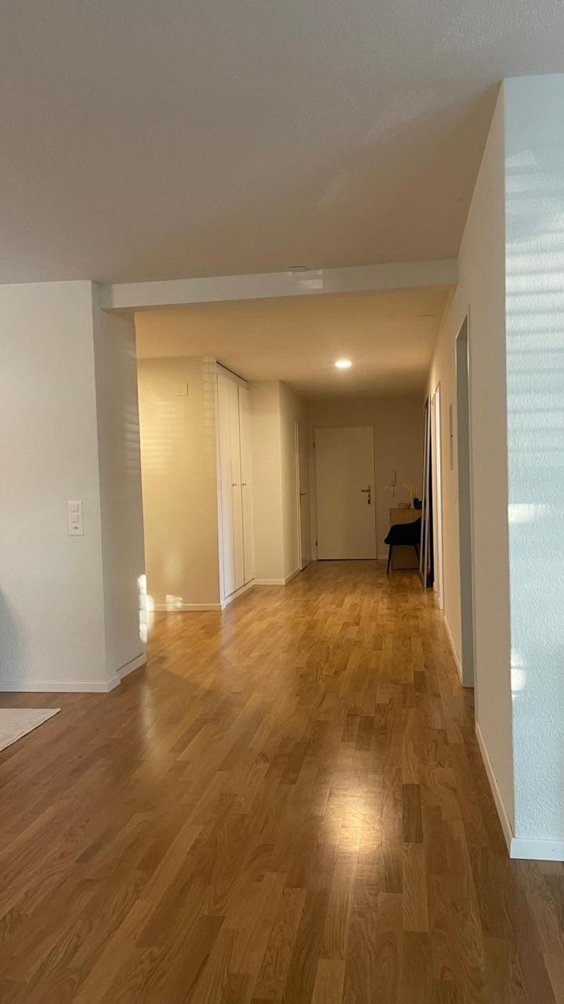 Lichtdurchflutete 4.5-Zimmer-Wohnung mit 127 m² & Wintergarten in Horgen (8)