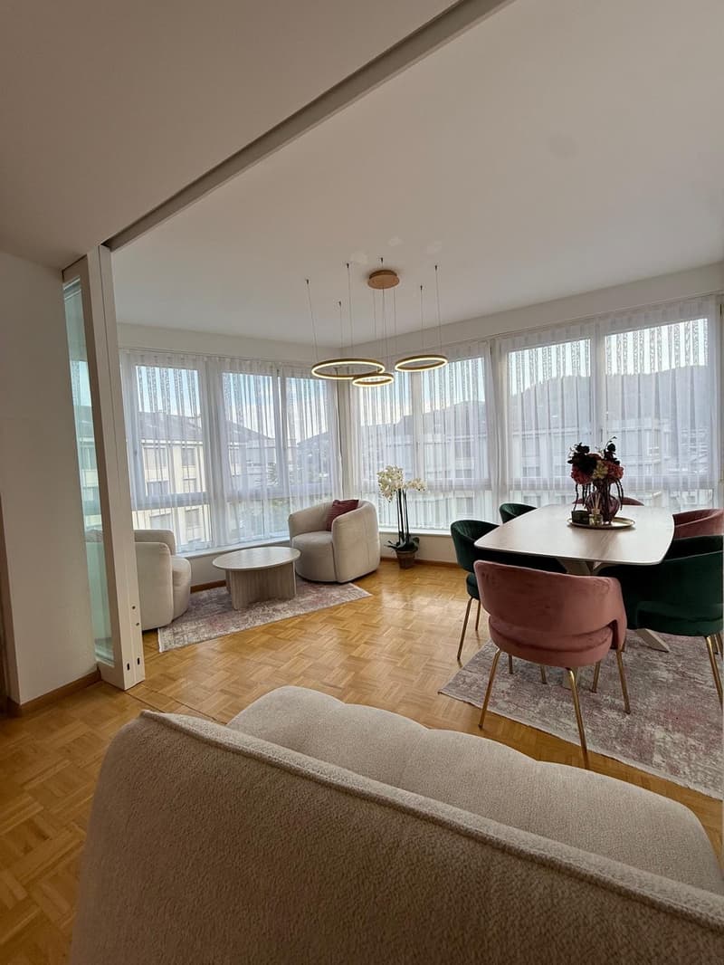 Moderne & grosszügige 4.5-Zimmer-Wohnung mit Wintergarten in Liestal (2)