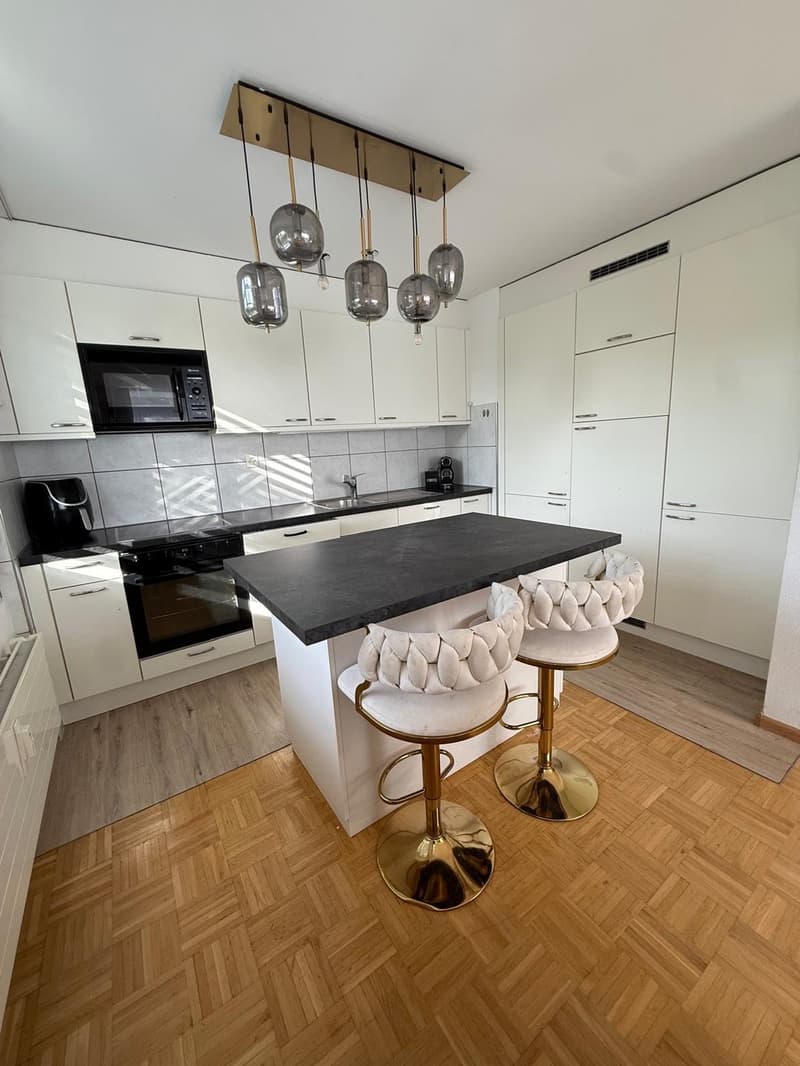 Moderne & grosszügige 4.5-Zimmer-Wohnung mit Wintergarten in Liestal (5)