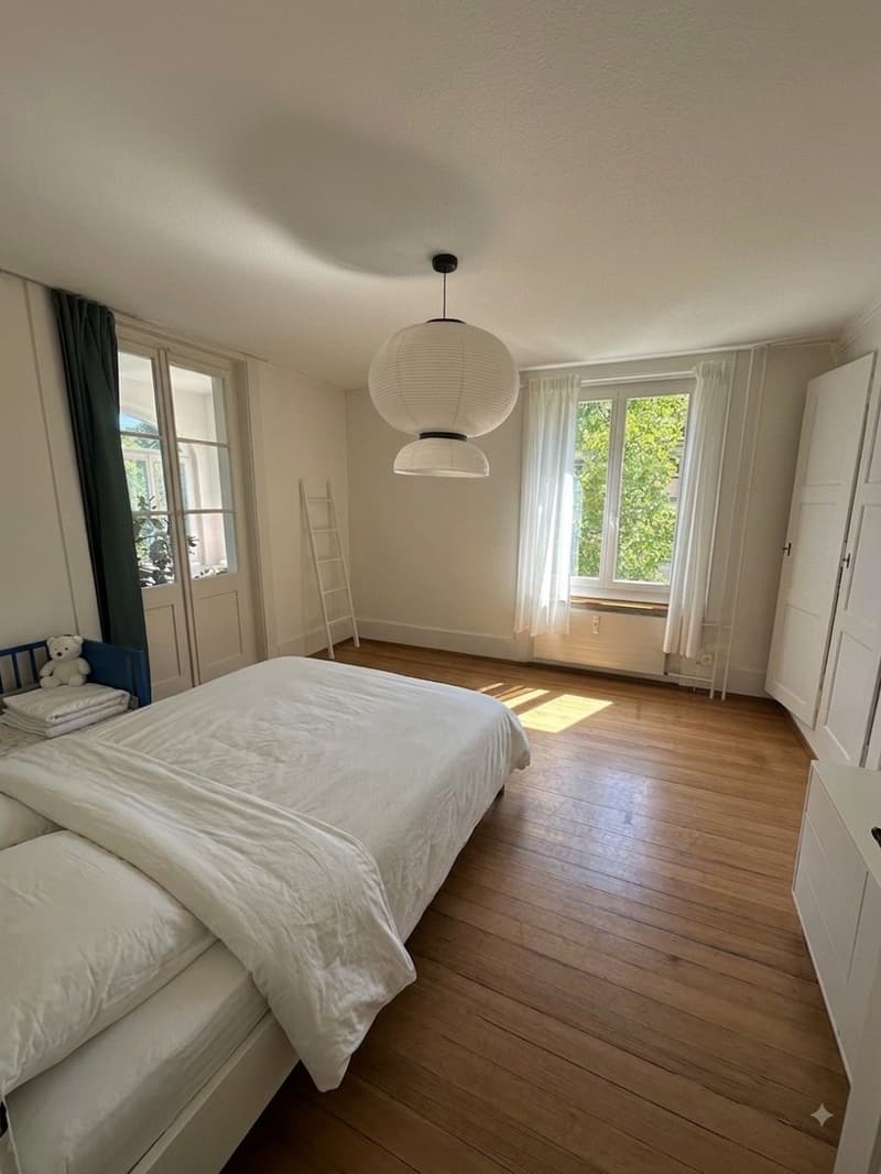 Befristete Möblierte 3.5-Zimmer-Wohnung mit Wintergarten Untermiete DezJan, 1 Min. vom Breitschplatz (1)