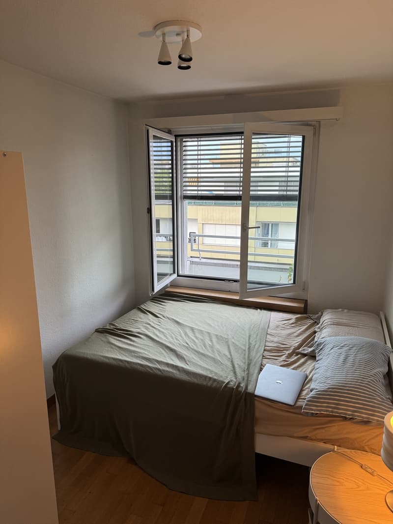 Room in Zurich Kloten (2)