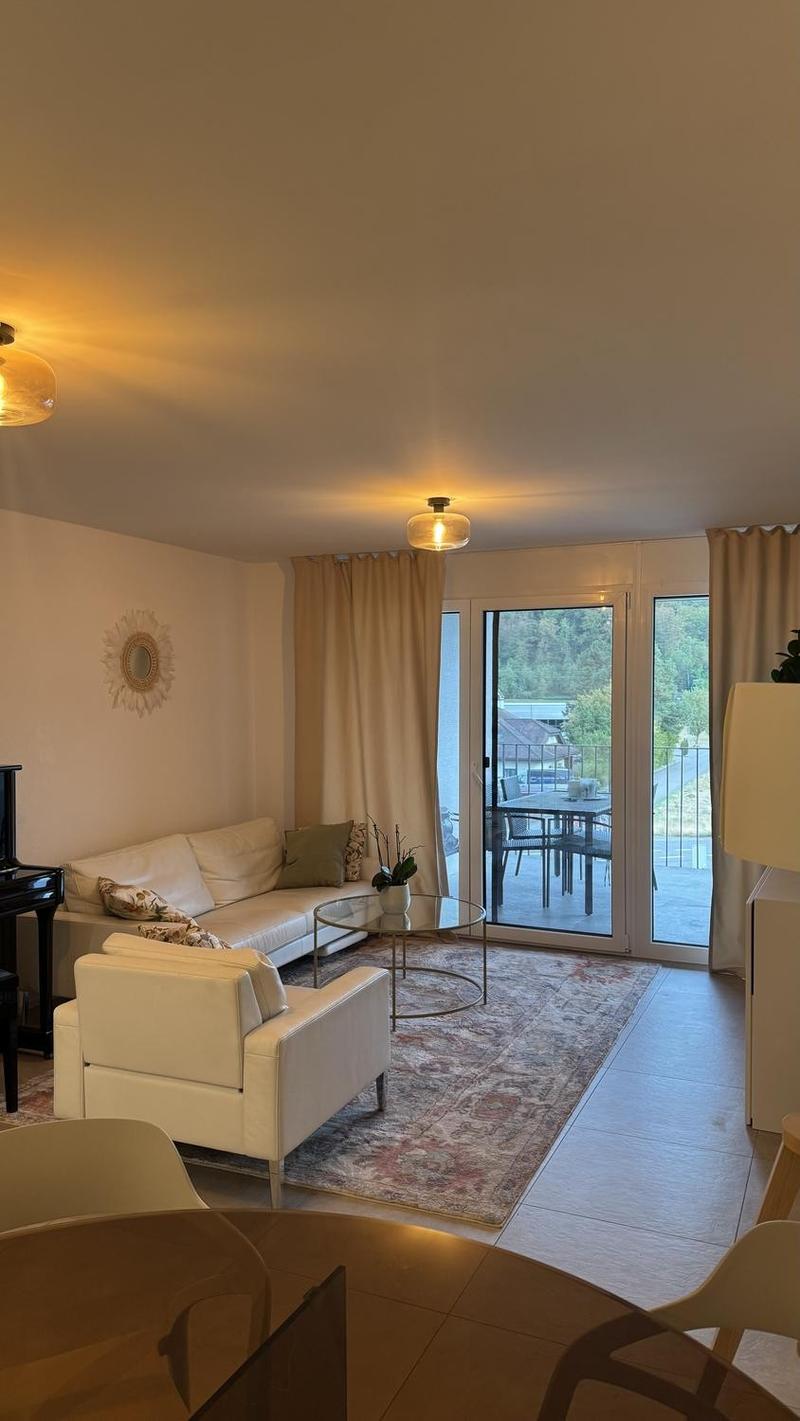 Moderne 2.5-Zimmer-Wohnung mit Balkon in Leibstadt (2)