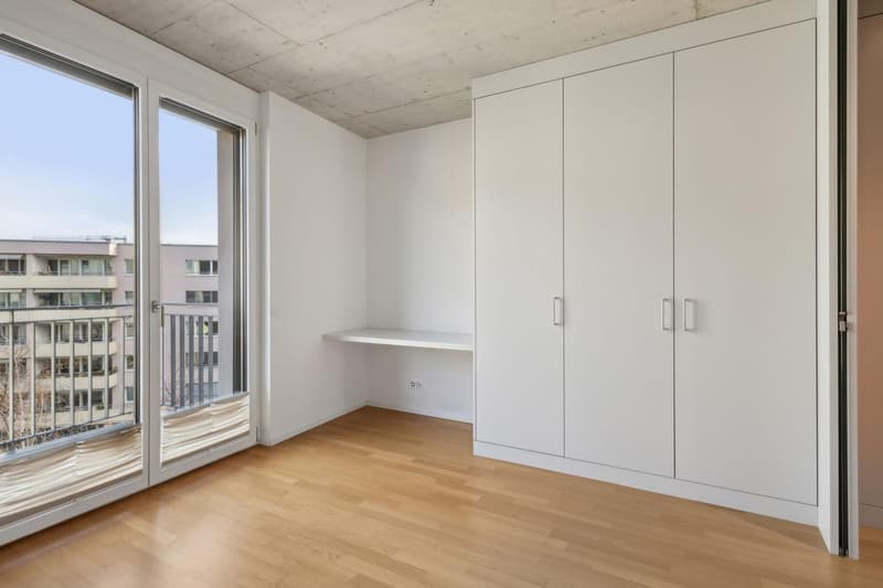 Helle 1-Zimmer-Wohnung mit 2 Balkonen & eigener Waschmaschine im Kreis 4 (per 1. Oktober) (9)
