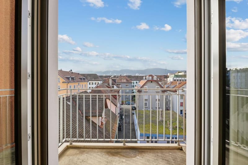 Helle 1-Zimmer-Wohnung mit 2 Balkonen & eigener Waschmaschine im Kreis 4 (per 1. Oktober) (12)