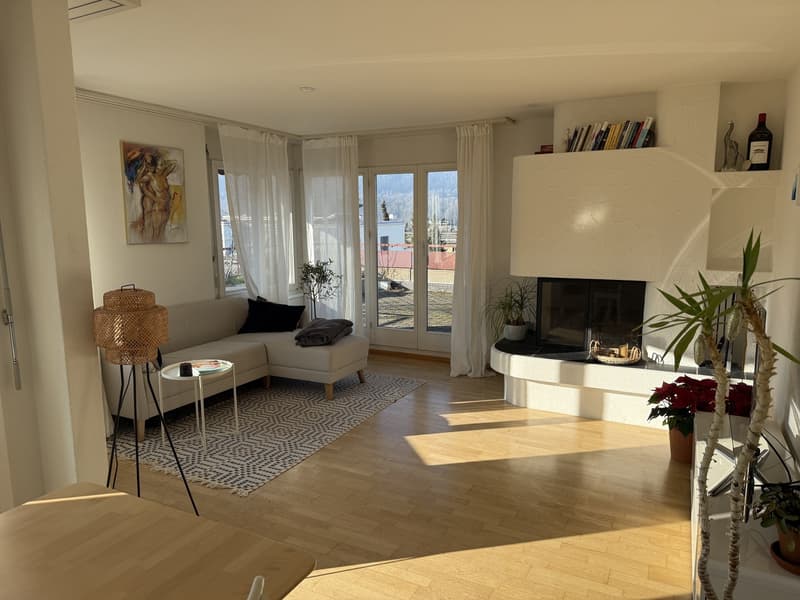Helle 3,5-Zimmer-Wohnung mit riesigem Balkon (befristet, Übernahmemöglichkeit) (1)
