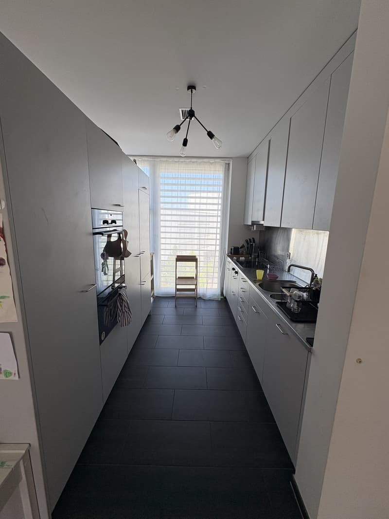 Helle 3.5-Zimmer-Wohnung mit grosszügigem 30-m²-Balkon (3)