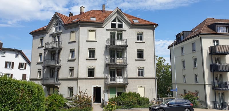 Stilvolle 4.5 Zimmer Wohnung (2)