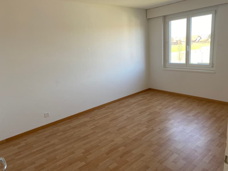 Geräumige & günstige 3.5 Zimmerwohnung in Belp (2)