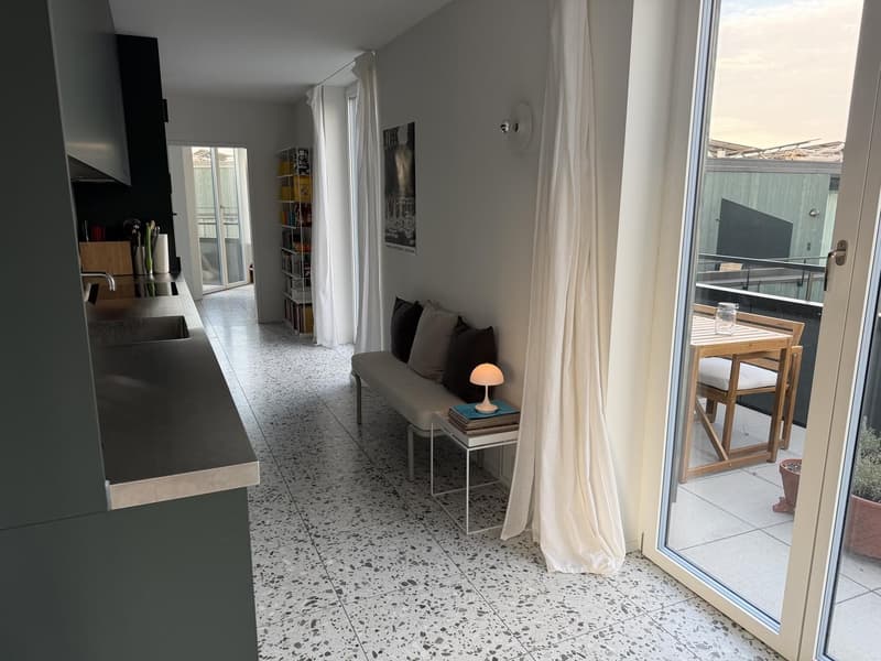 Helle 3½-Zimmer-Attikawohnung mit drei Balkonen und Weitsicht (3)
