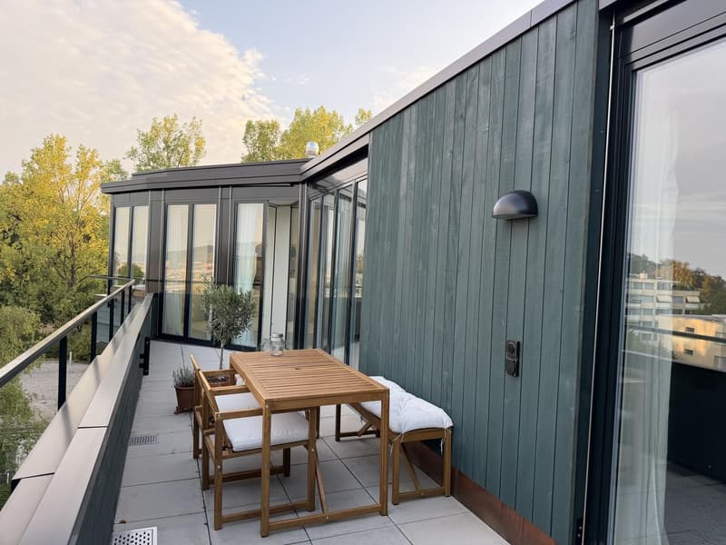 Helle 3½-Zimmer-Attikawohnung mit drei Balkonen und Weitsicht (5)
