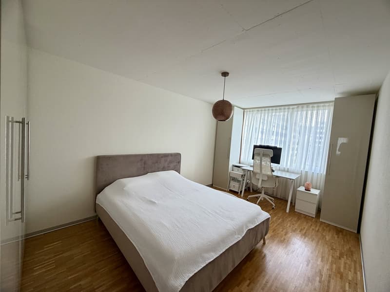 Helle 3.5-Zimmer-Wohnung, ca. 95 m² 3 Min. zum Bahnhof Schlieren (13)