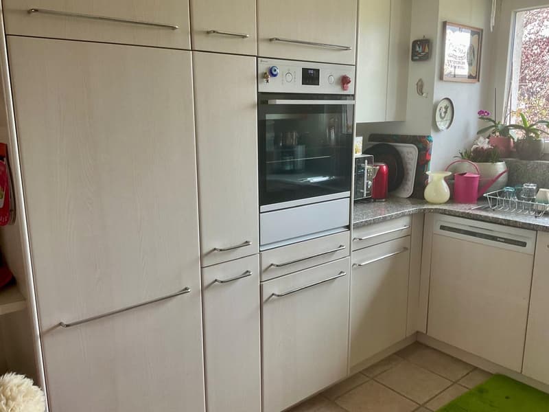 Grosszügige 4.5-Zimmer-Wohnung an zentraler Lage (8)