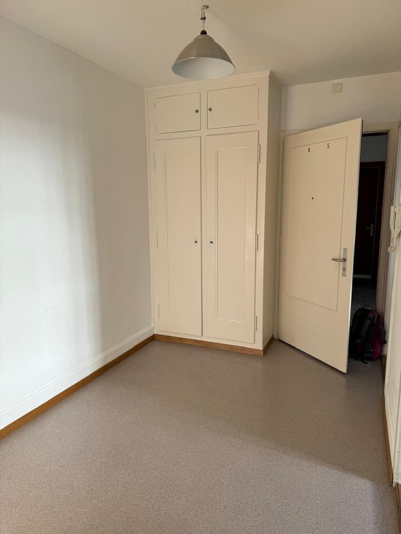 Flur mit Wandschrank