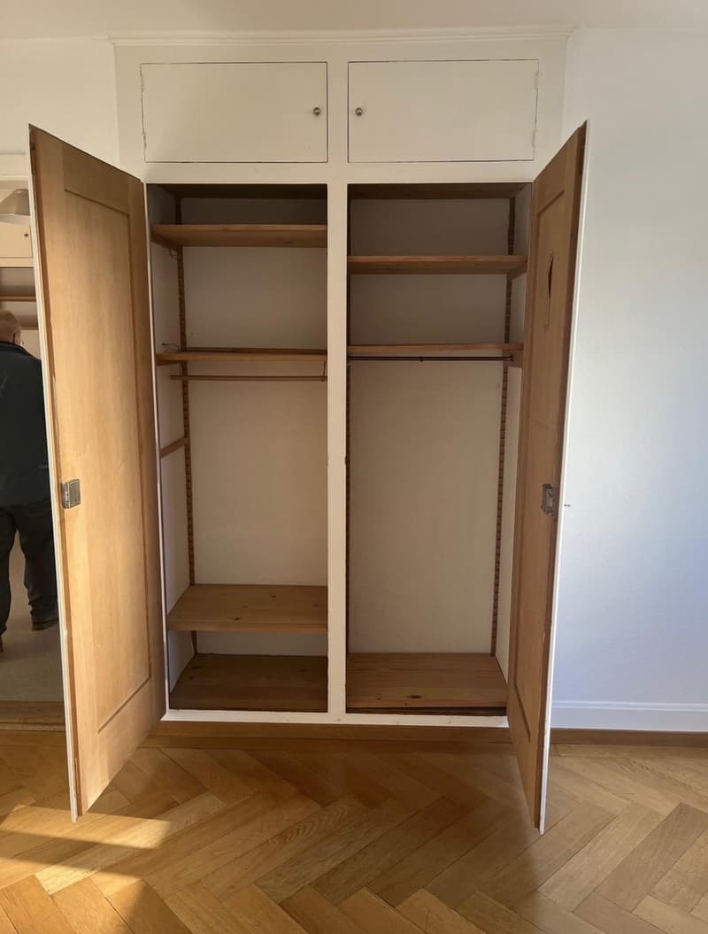 Wandschrank Zimmer 2
