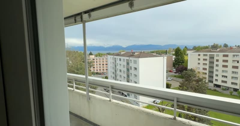 Attique 2.5 pieces dans quartier calme à Morges (3)
