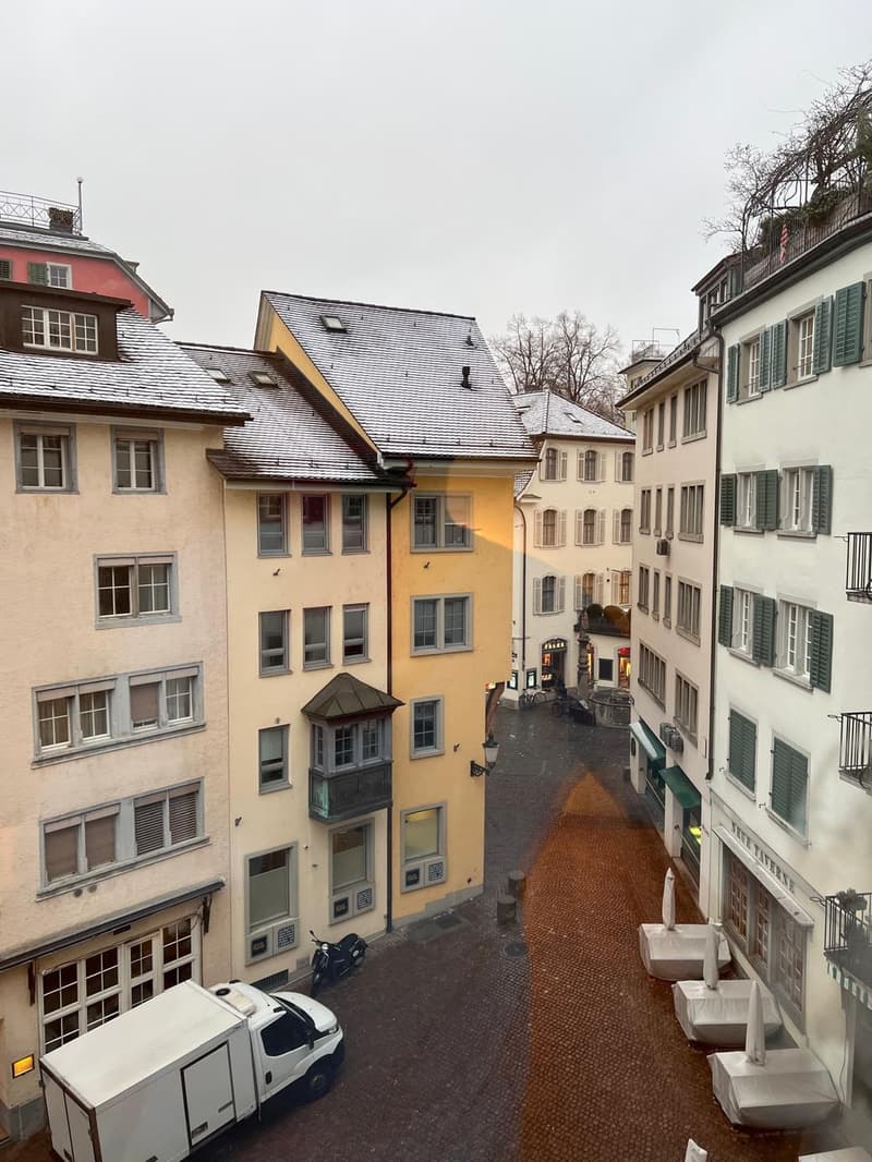 Furnished Studio / 1.5-Room Apartment in Zurich Old Town  Available from 16 October 2026 (2)
