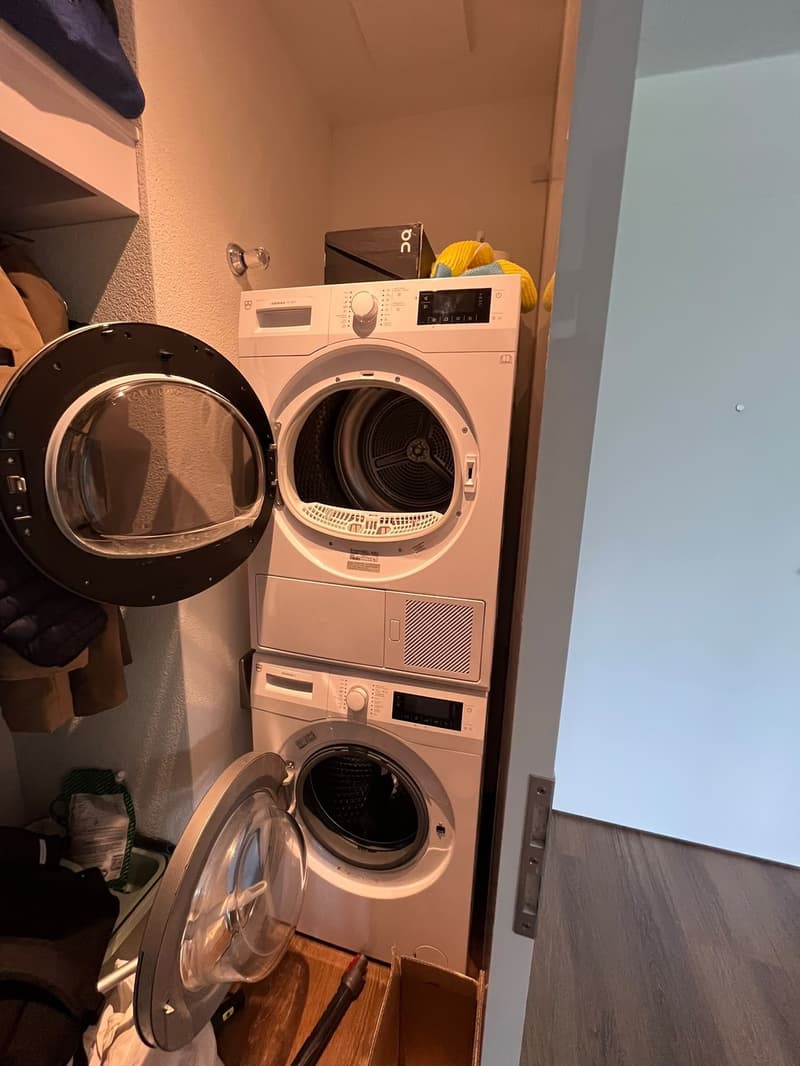 Fully Furnished 2.5-Room Apartment Zürich Oerlikon (9)