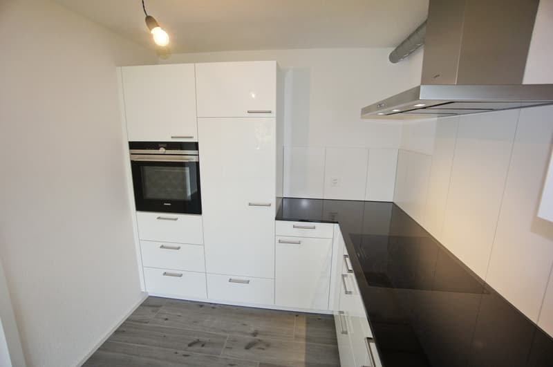 3.5 Zimmer Wohnung mit Sicht auf das Stockhorn (5)