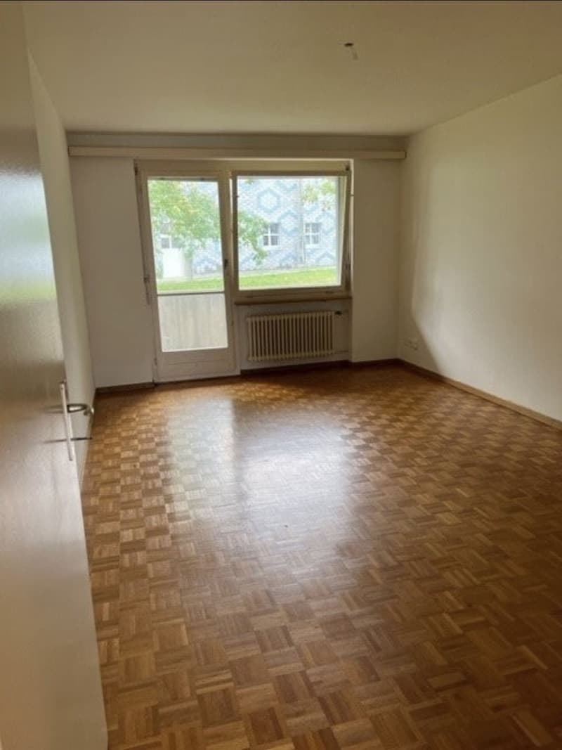 1-ZIMMERWOHNUNG AM SCHWAMENDINGERPLATZ (3)