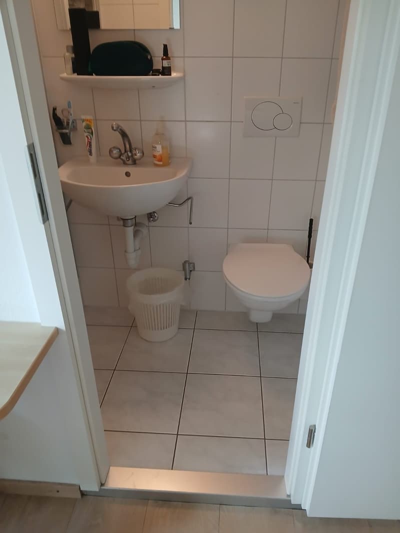 Möbliertes Zimmer zu vermieten (7)