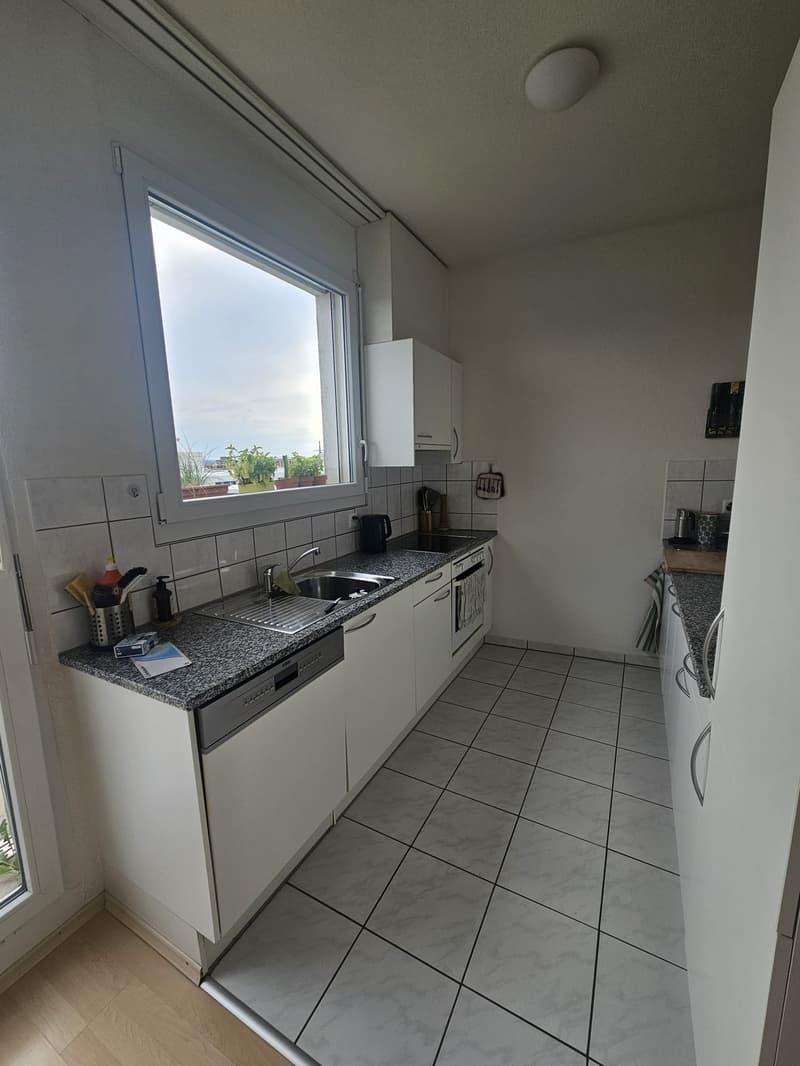 Charmante 3.5-Zimmer-Maisonette-Wohnung mit Balkon und Weitsicht in Zürich-Affoltern (5)