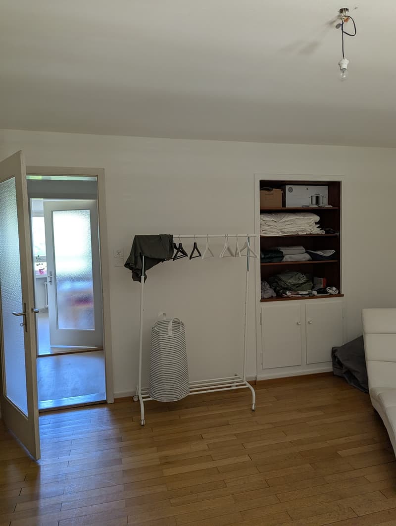 Rent a 2 ½ rooms apartment downtown Zug (7)