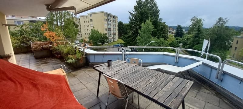 balcony