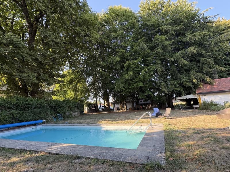Chambre de caractère- 40 m² - salle de bain privative dans un Château (6)