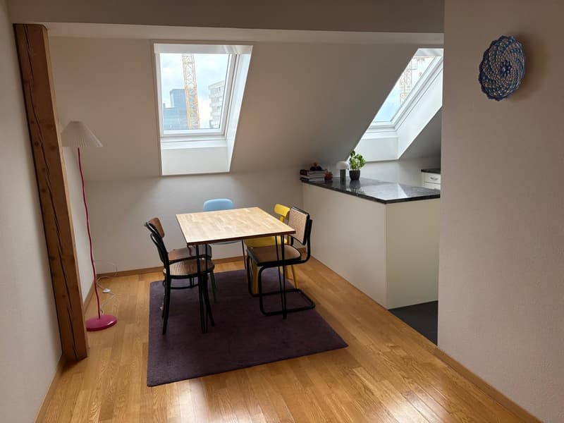 Grosszügige 2.5-Zimmer-Maisonettewohnung in Zürich Oerlikon (6)