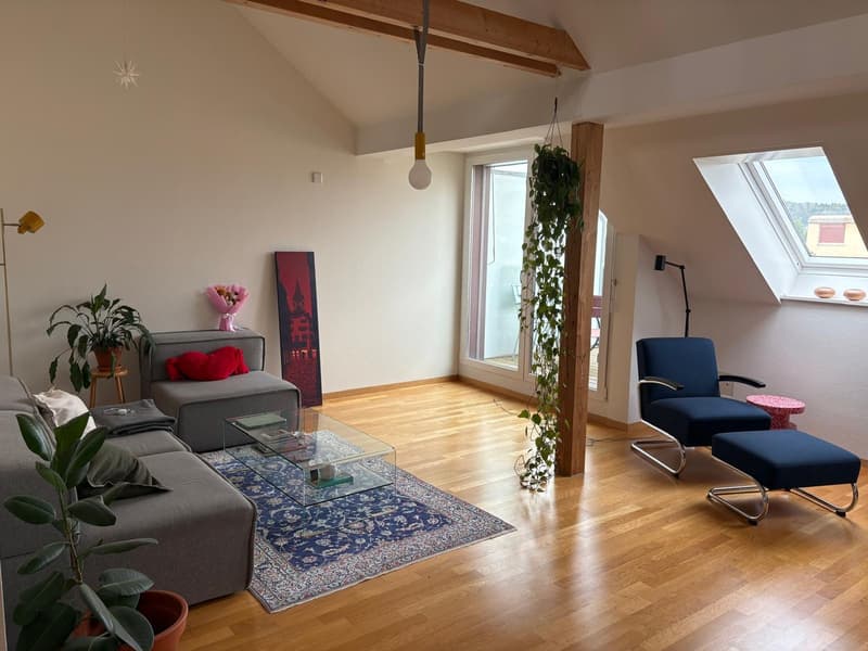 Grosszügige 2.5-Zimmer-Maisonettewohnung in Zürich Oerlikon (4)