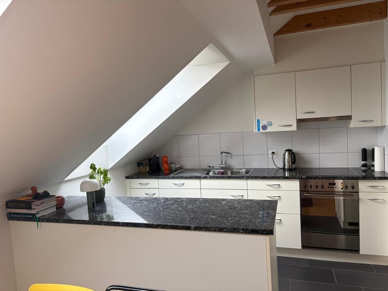 Grosszügige 2.5-Zimmer-Maisonettewohnung in Zürich Oerlikon (5)