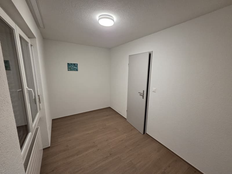 WG Zimmer, 8371 Busswil (4)