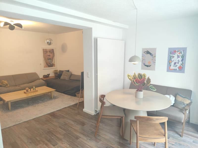 Nachmieter:in gesucht per 15.09.2026 1.5-Zimmer-Wohnung mit separatem Schlafzimmer und privatem Garten (1)