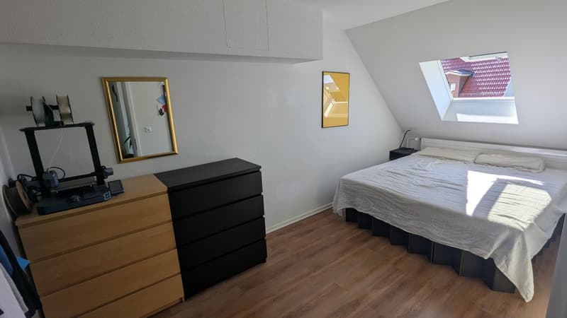 Bright, modern 3-Room Apartment on the 5th Floor in Kreis 4, in a calm street, 1 min walk from Bhf Wiedikon towards the city, staggering Üetliberg view (8)