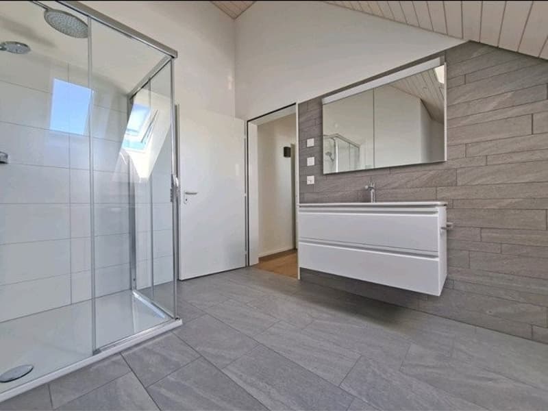 Wohnen wie im eigenen Haus: Stilvolle, möblierte 93m² Dachwohnung mit hohem Dach (befristet 2 Jahre) (9)