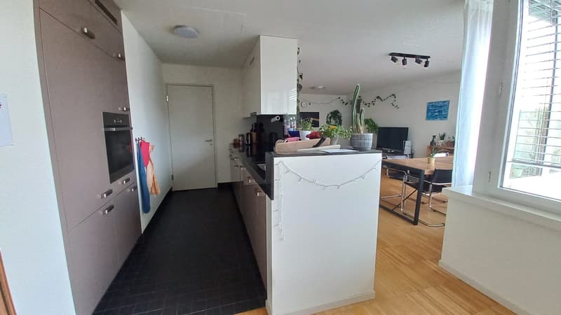 WG Zimmer in 5.5-Zimmer-Wohnung (2)