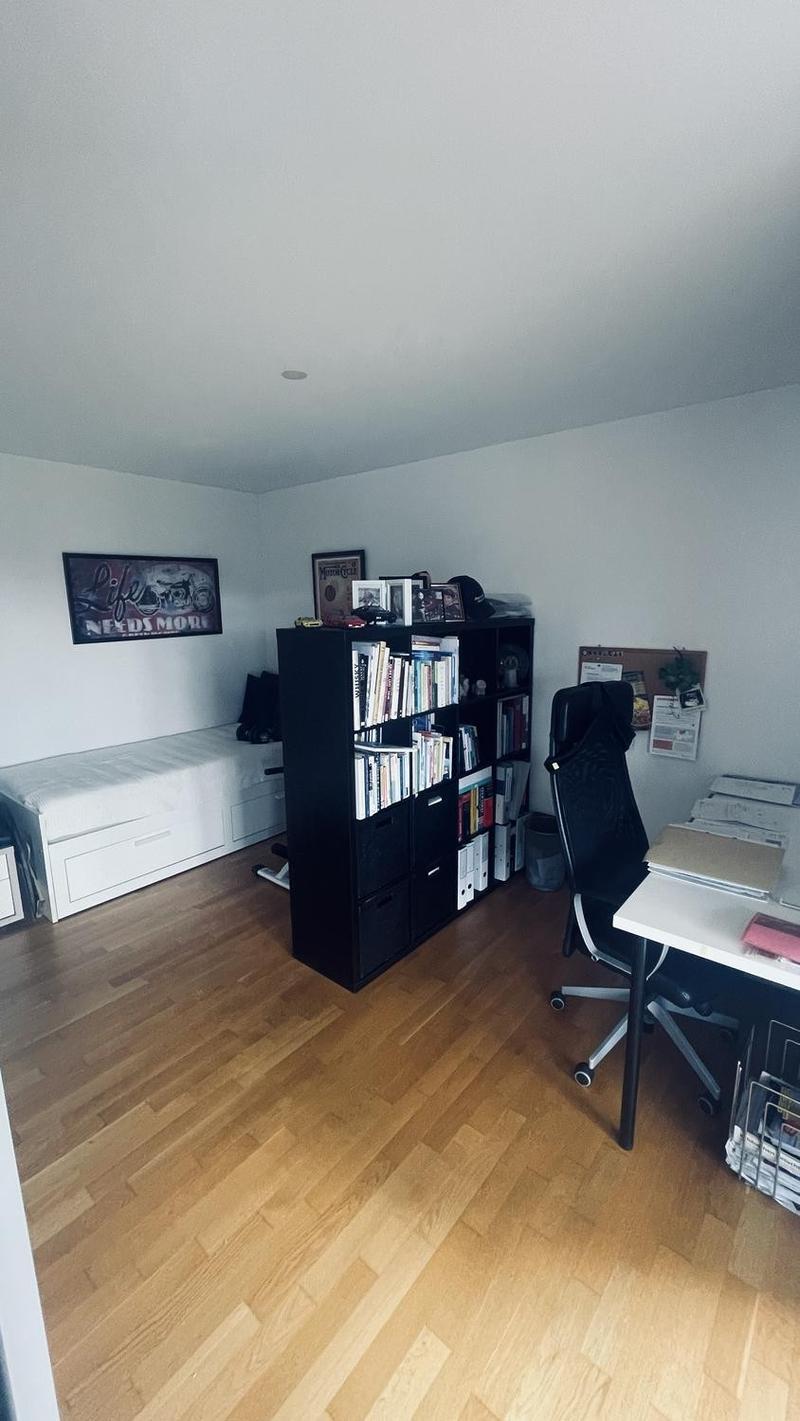 Helle 3.5-Zimmer-Wohnung mit grossem Balkon und eigenem Waschturm in Obfelden (5)