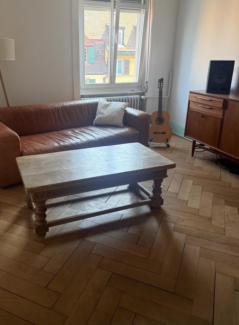Weekday Room Available | MondayFriday Only | 20 m² with Private Balcony | Zurich District 3 | CHF 900/month (Utilities Included) (4)