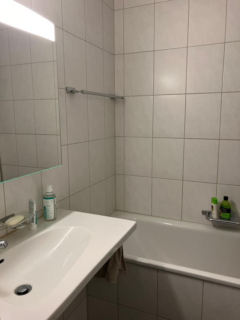 1.5-room apartment (40 sqm) next to Kreuzplatz - 10 min walk to Stadelhofen (7)