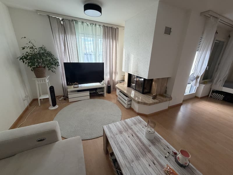 Zimmer zu vermieten 1 Monat. (6)