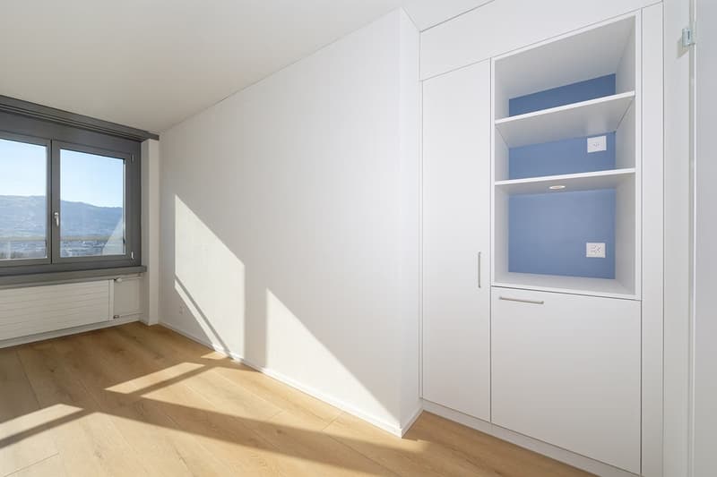 Newly renovated - Modern 1 Room with own Shower and Toilet (1)